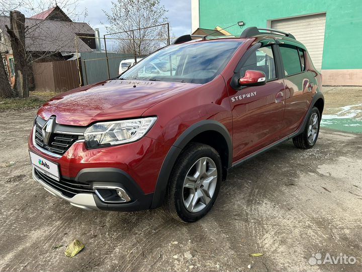 Renault Sandero Stepway 1.6 МТ, 2019, 11 000 км