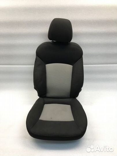 Обшивка сиденья передняя правая Chevrolet Orlando