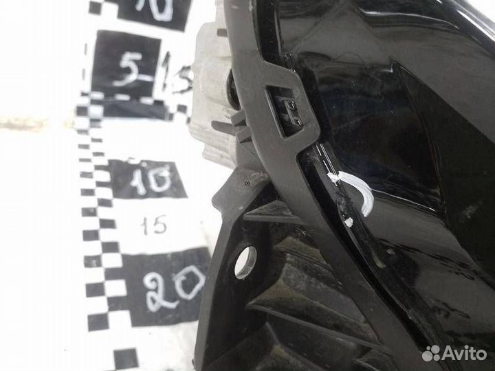 Фара правая Volvo S90