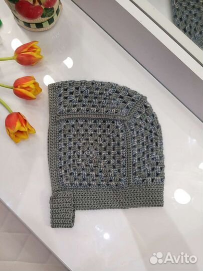 Чепчик вязаный женский