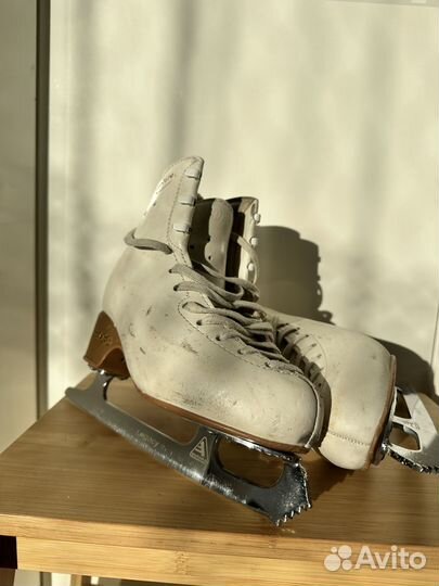 Фигурные коньки edea 215