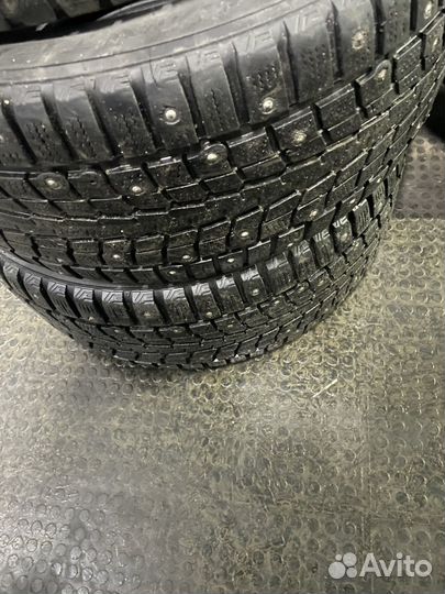 Dunlop SP Winter Ice 01 235/45 R17