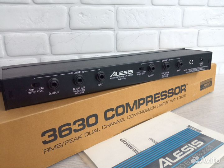 Alesis 3630 Compressor двухканальный компрессор