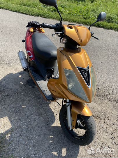 Скутер gryphon rocket 150