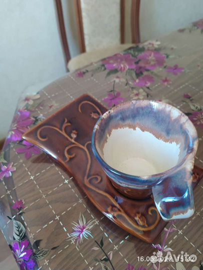 Набор чашек на подставке