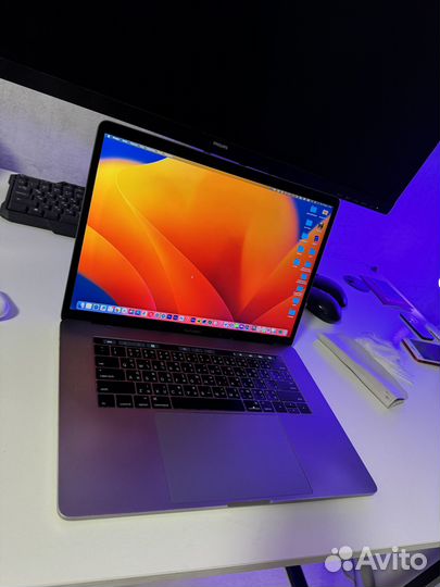 MacBook Pro 15 2016 Touch Bar