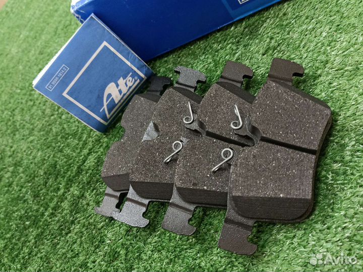Колодки задние Volvo S90 II V90 II (2016+)