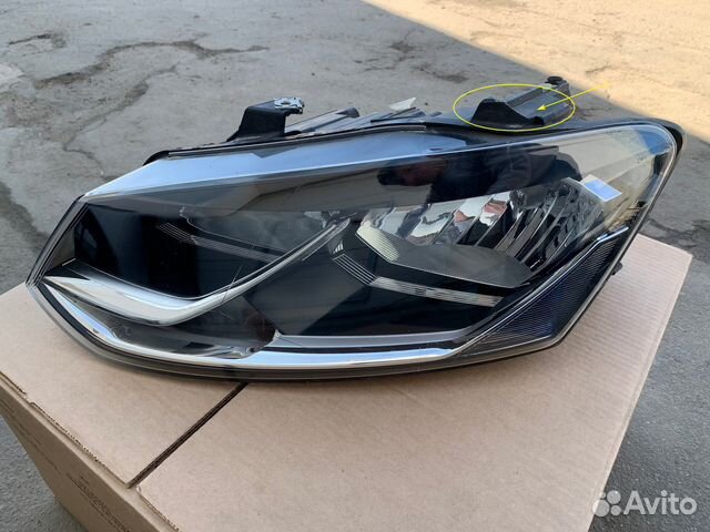 Накладка заднего крыла правого Tiguan 2