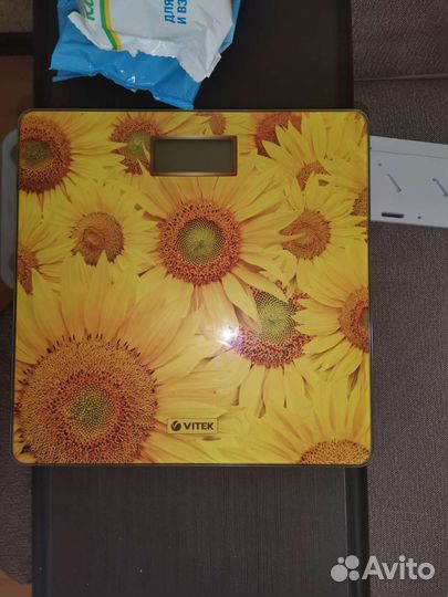 Весы напольные vitek