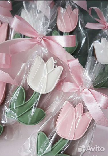 Выпекание имбирных пряников на 8 марта