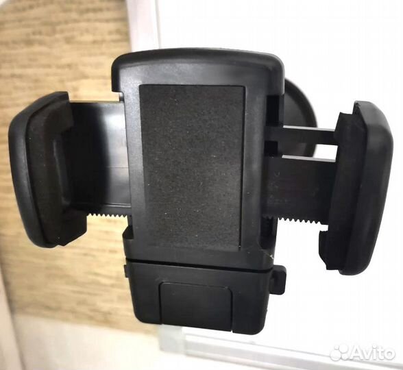 Держатель для телефона в машину