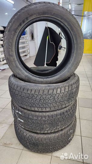 Bridgestone Blizzak DM-V2 235/55 R20 102T