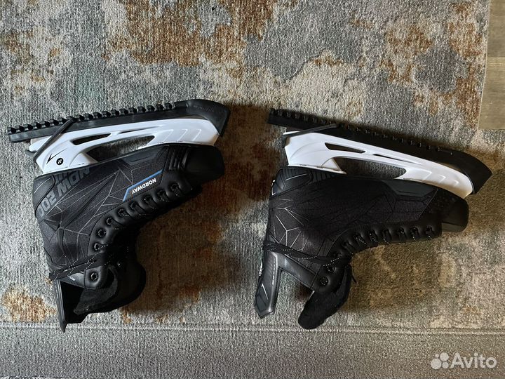 Коньки хоккейные 44 - й размер