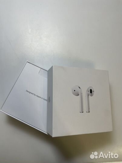 Наушники AirPods