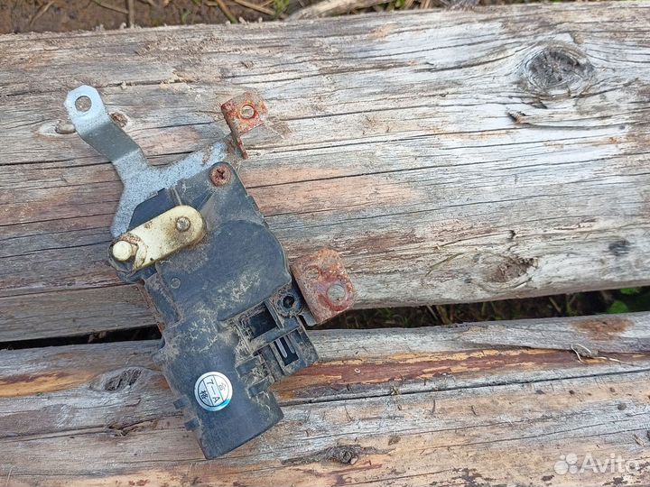 Сервопривод печки nissan primera p11