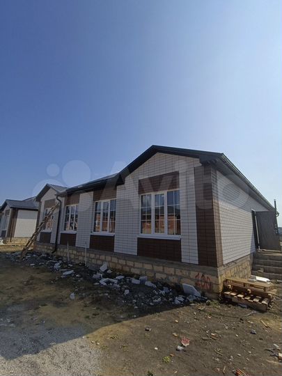 Коттедж 104,8 м² на участке 3 сот.