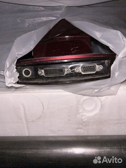 Монитор Samsung