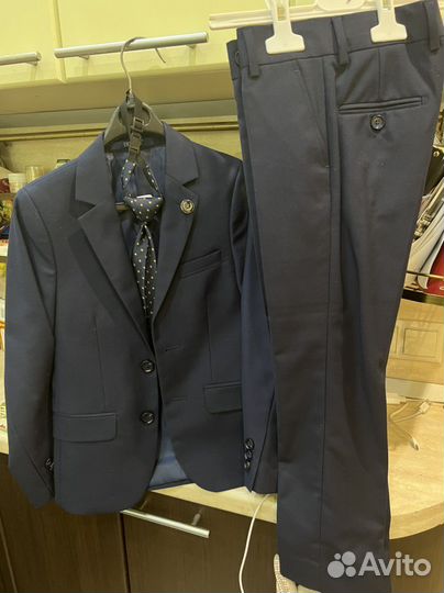 Костюм в школу для мальчика рост 122