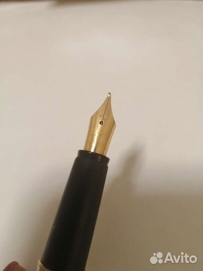 Перьевая ручка parker