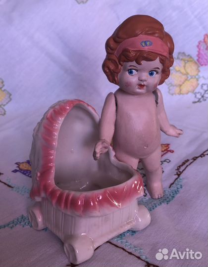 Антикварный пупс с коляской