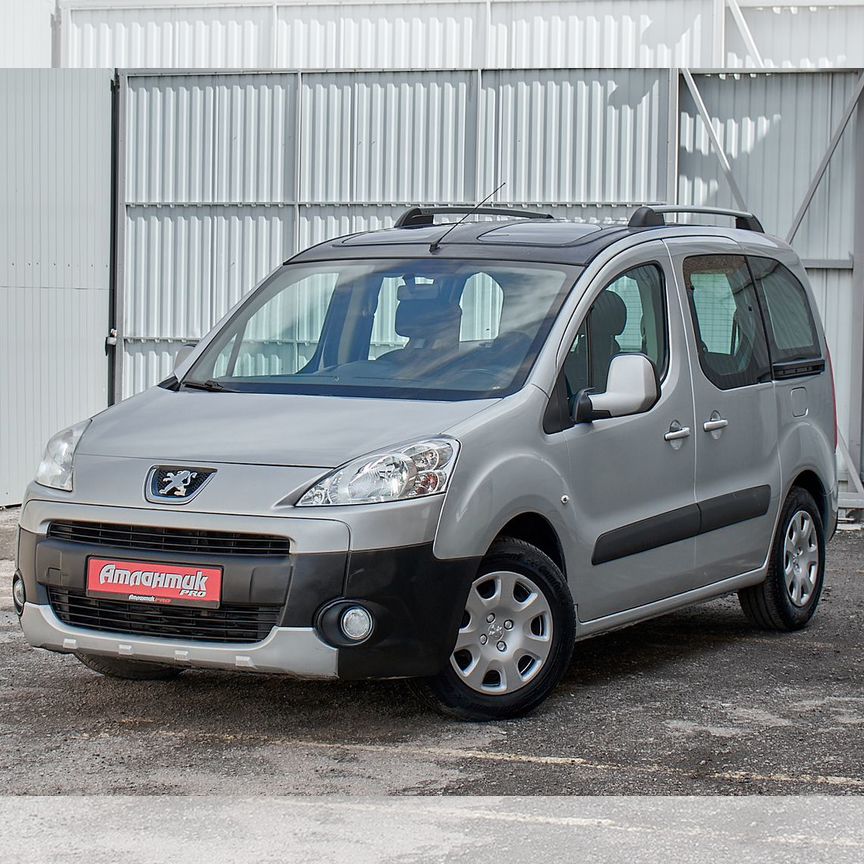 Купить 🚘 Peugeot Partner с пробегом от 339 000 ₽ в