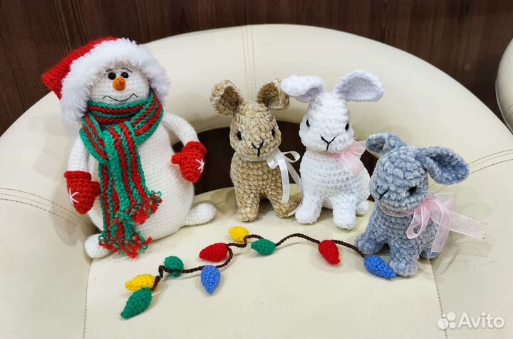 Игрушки крючком. Зайчик, спаниель, бульдог,бычок