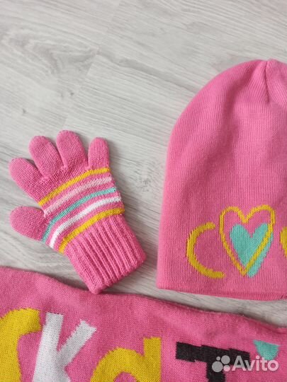 Комплект шапка, шарф, перчатки для девочки