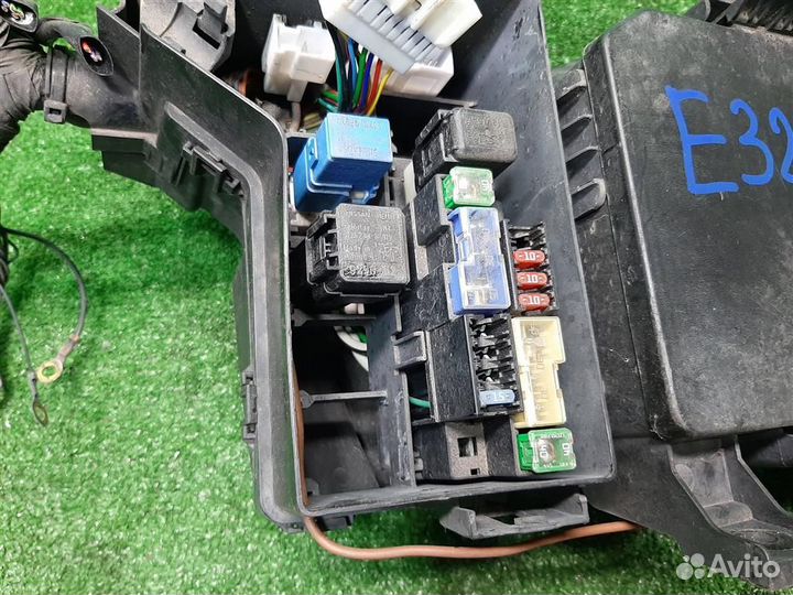 Блок предохранителей моторный Nissan Qashqai J10