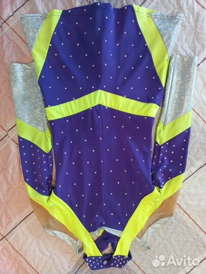 Спортивный костюм для девочки новый