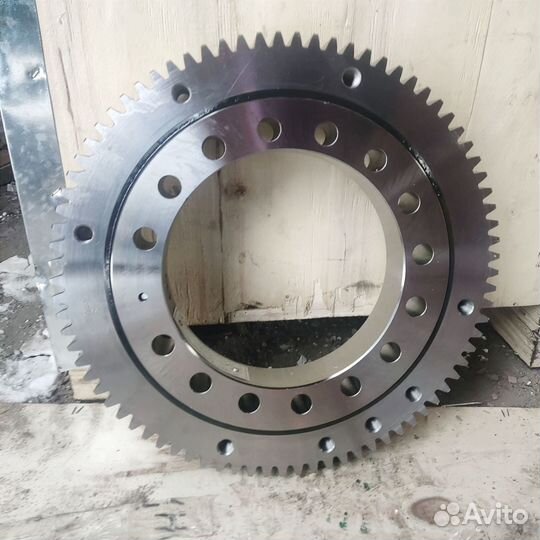 Опорно поворотное устройство опу / опп tadano Z290