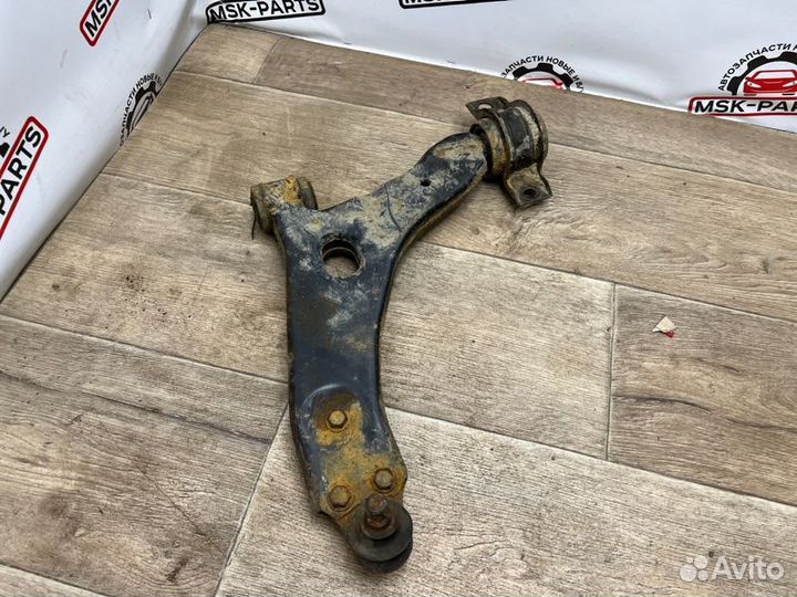 Рычаг подвески нижний передний левый Ford Focus 1