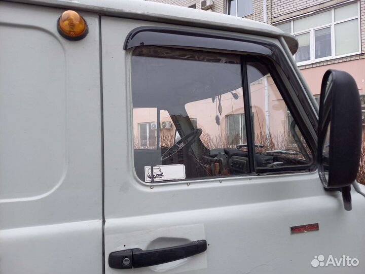 Стёкла и форточки УАЗ буханка