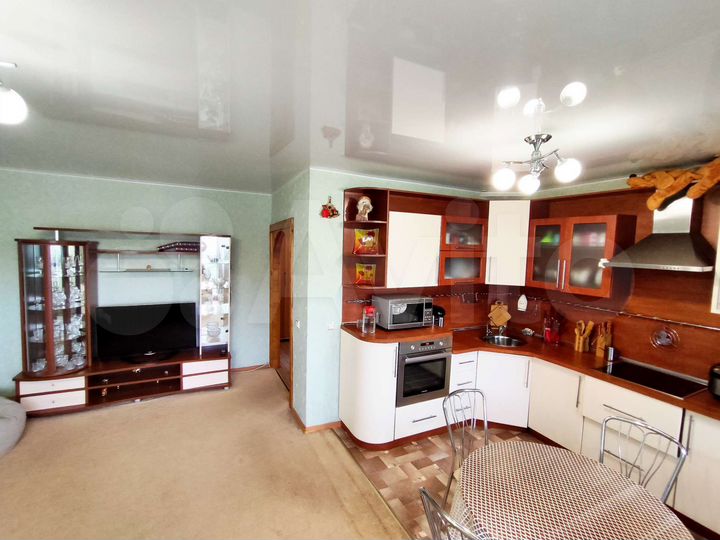 3-к. квартира, 64 м², 3/3 эт.