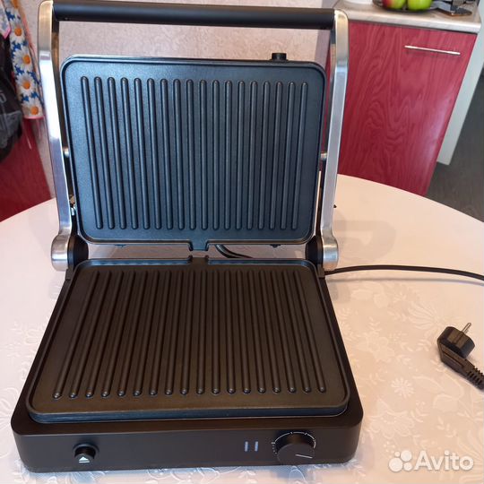 Гриль Redmond SteakMaster RGM-M822 серебристый