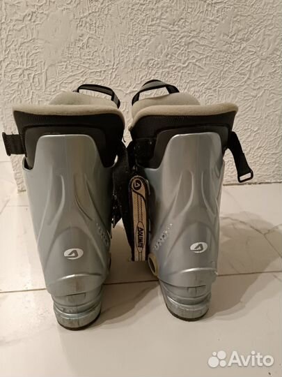 Горнолыжные ботинки 40 и 46 размеры