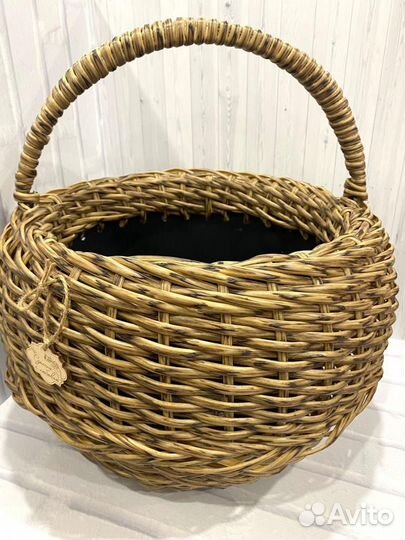 Корзина из ротанга