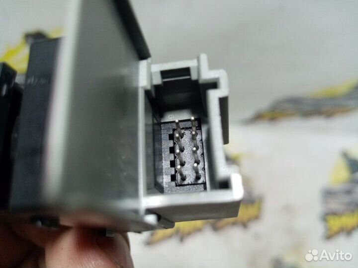 Кнопки стеклоподъемника Audi A6 C5 APR 2000