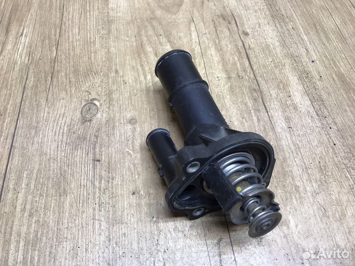 Корпус термостата, термостат Ford Focus 2 07 - 11г