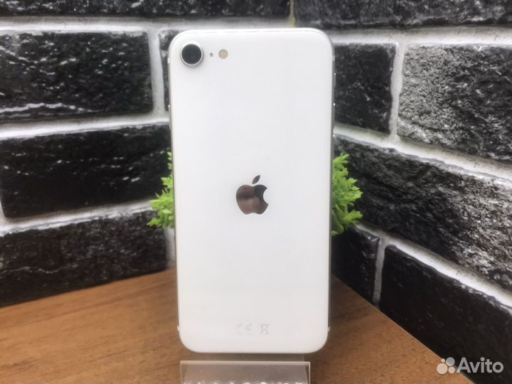 iPhone SE (2020), 64 ГБ