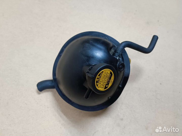 Расширительный бачок Toyota Corolla e120 Оригинал