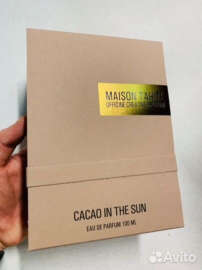 Maison Tahite Cacao in the Sun
