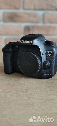 Зеркальный фотоаппарат canon 7d mark II