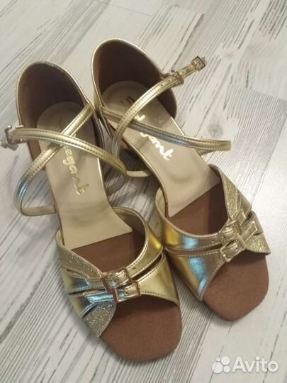 Туфли для бальных танцев на девочку