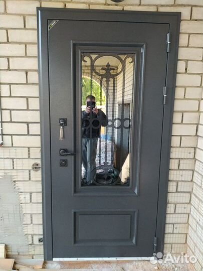 Установка входных дверей