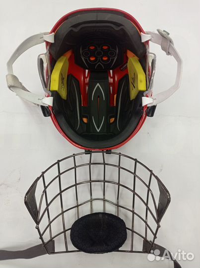Шлем хоккейный