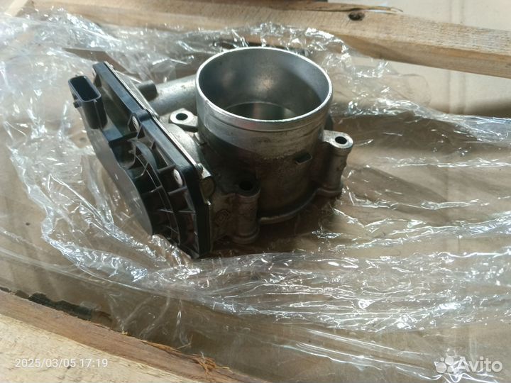 Дроссельная заслонка 2.0 renault duster f4r