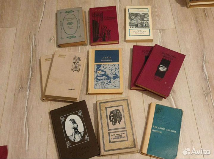 Евгений Онегин книги разные