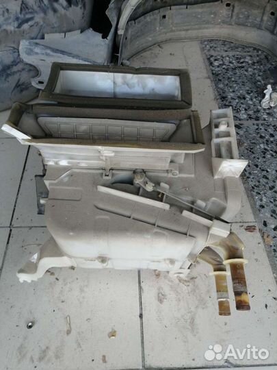 Радиатор отопителя Nissan blueberd u14