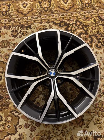 Диски на BMW 5 g30 r19 845 стиль