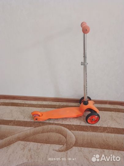 Самокат детский трехколесный